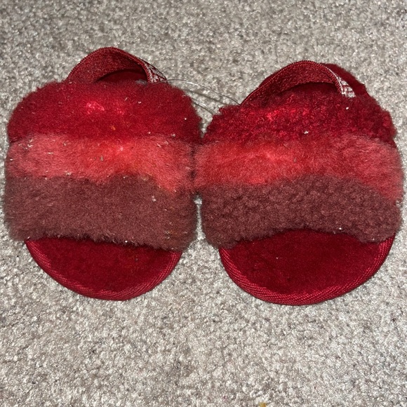 Ugg Fluff Yeah Metallic Sparkle baby size 2/3 - Picture 3 of 9